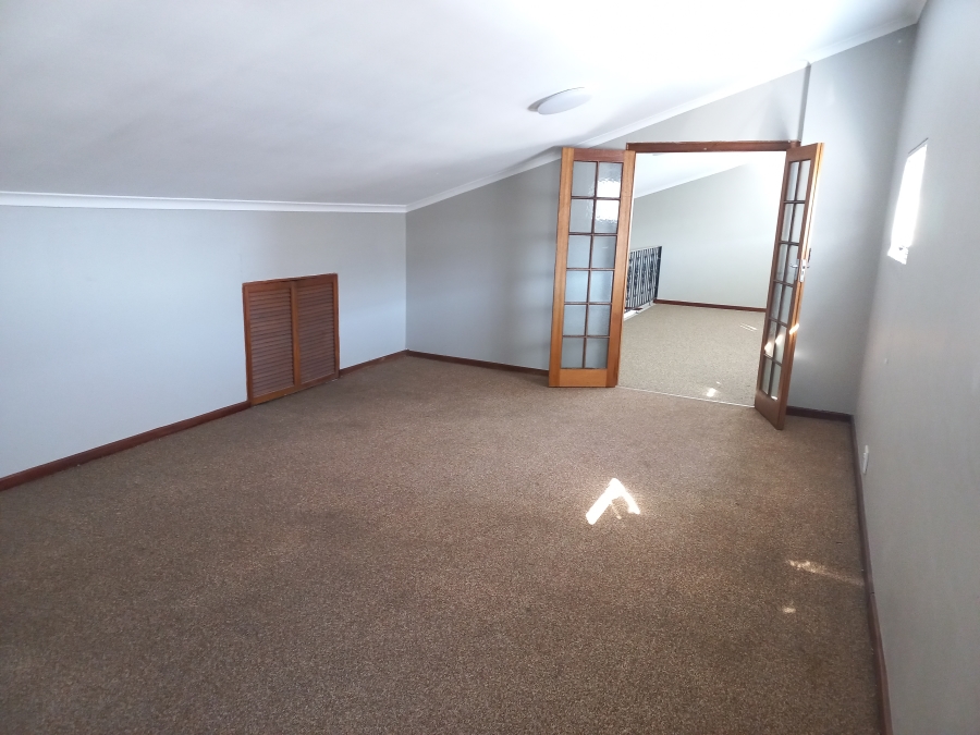 To Let 3 Bedroom Property for Rent in Gatesville Western Cape